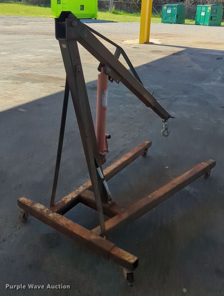 image for item LY9326 Engine hoist