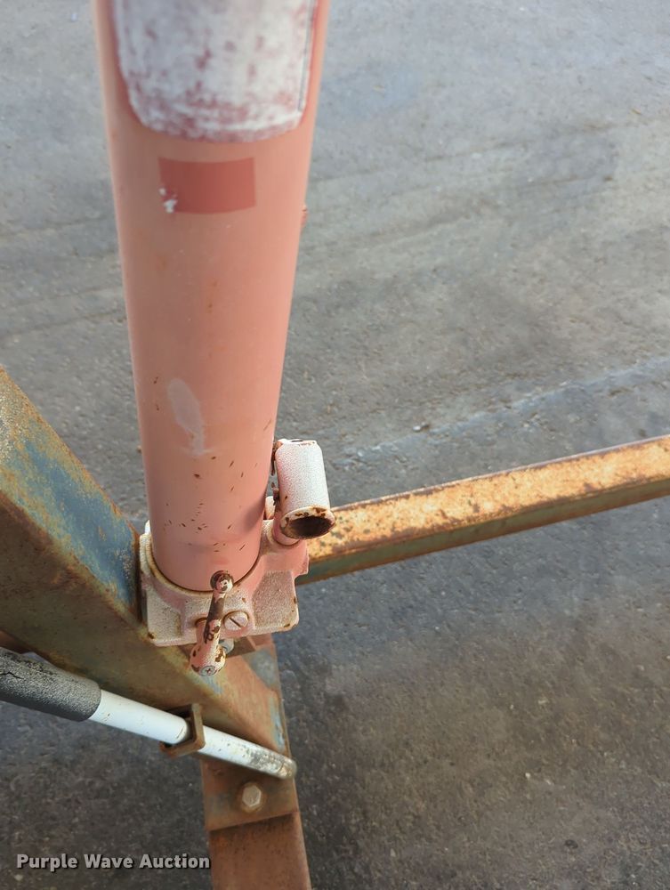 image for item LY9326 Engine hoist