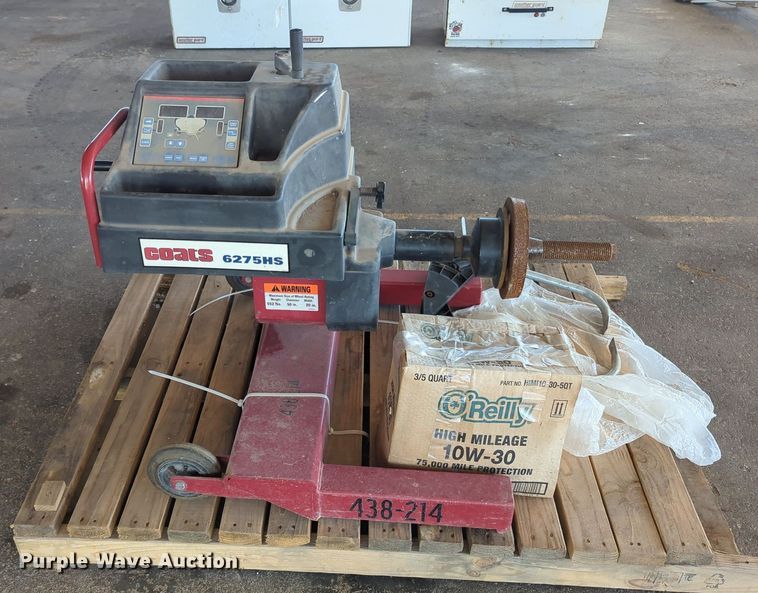 image for item LY9327 Coats 6275HS  tire balancing machine