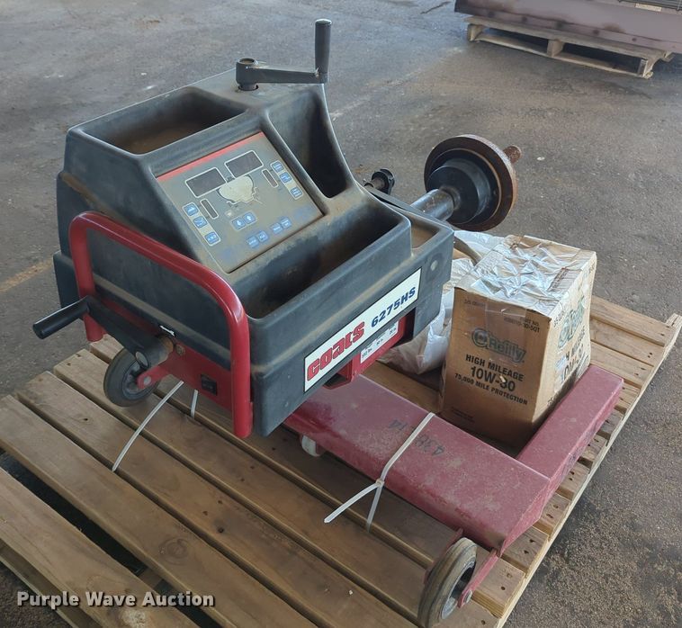 image for item LY9327 Coats 6275HS  tire balancing machine