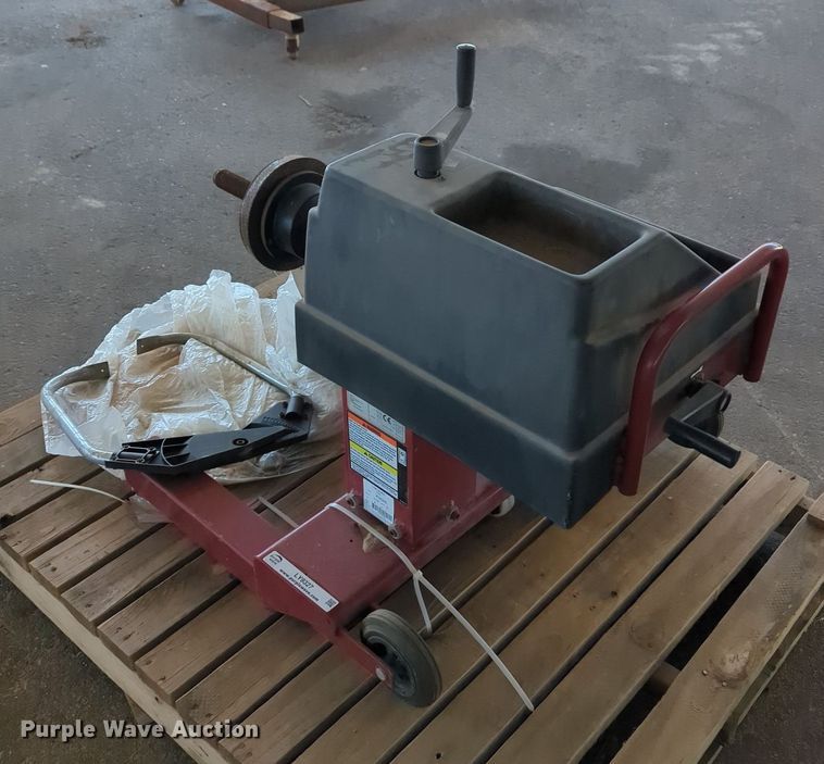 image for item LY9327 Coats 6275HS  tire balancing machine