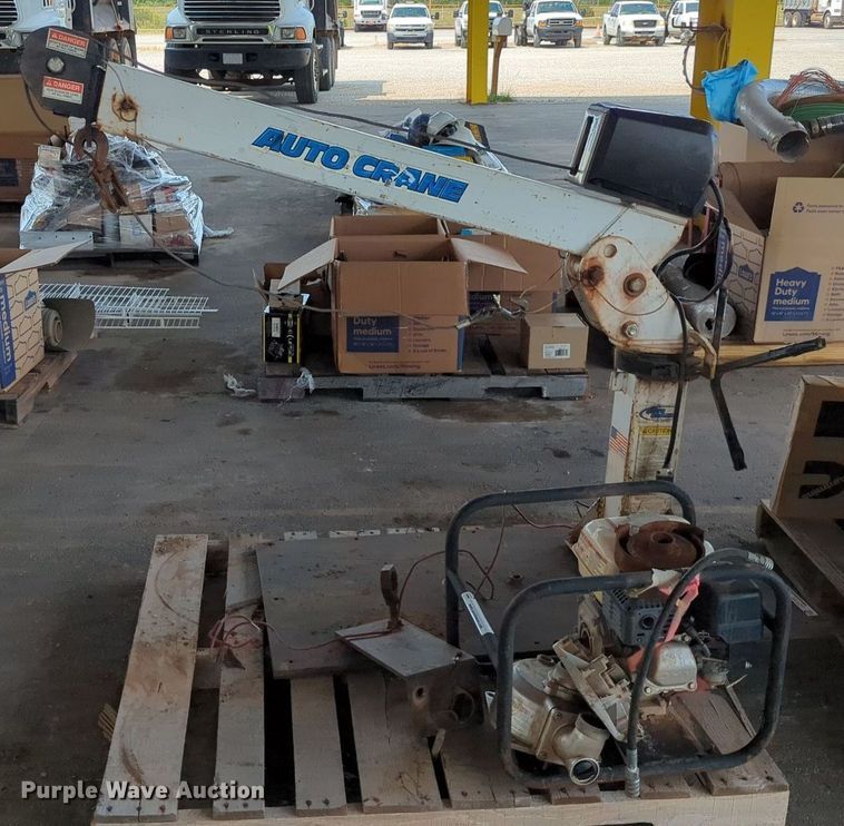 image for item LY9330 Auto Crane  crane