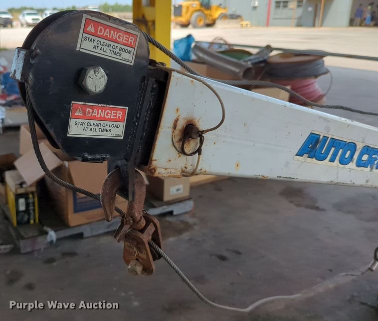 image for item LY9330 Auto Crane  crane