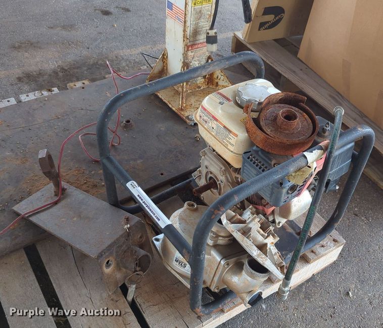 image for item LY9330 Auto Crane  crane