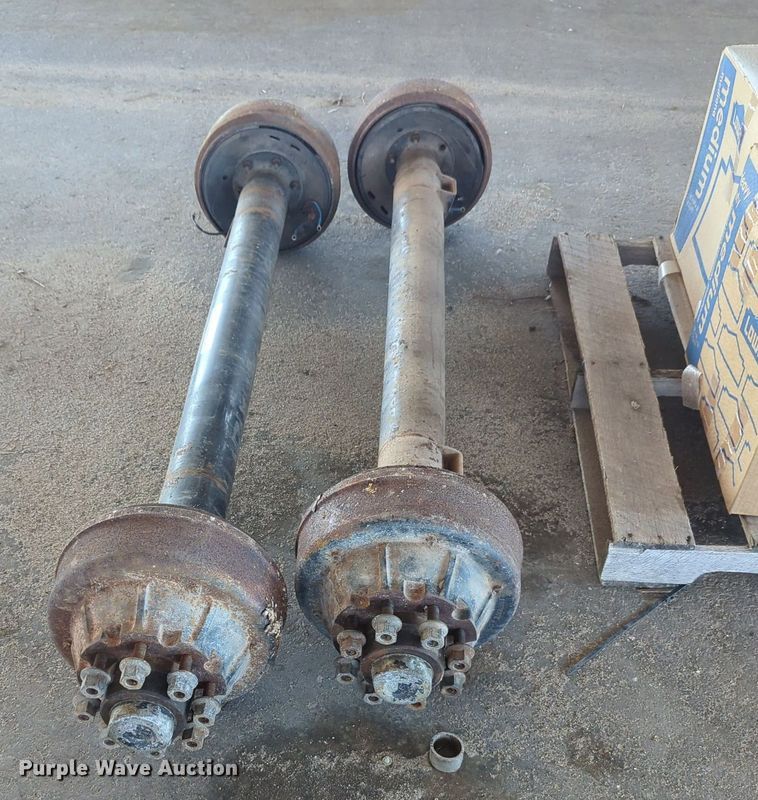 image for item LY9334 (2) axles