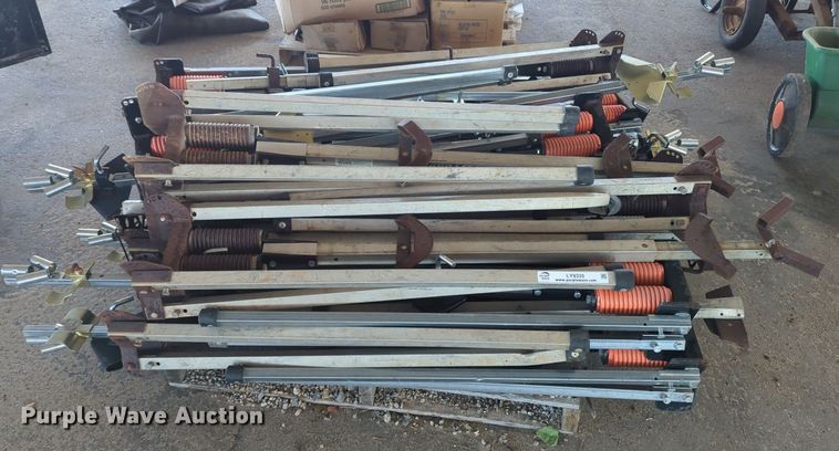 image for item LY9335 Approximately 15 Windmaster 97C sign holders