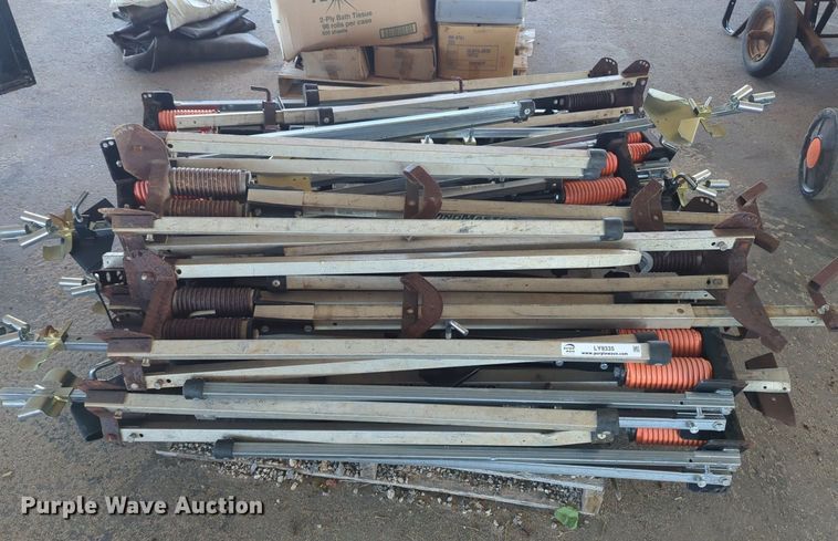 image for item LY9335 Approximately 15 Windmaster 97C sign holders