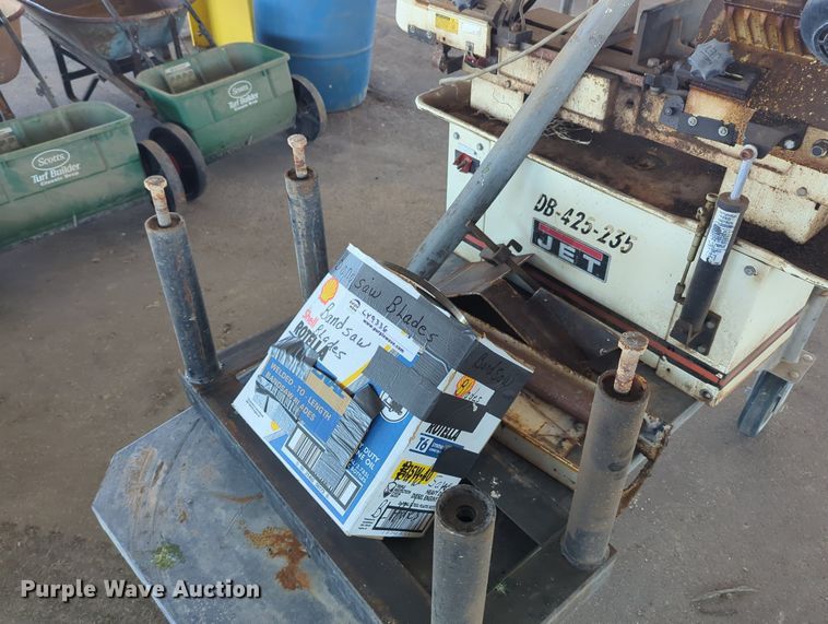 image for item LY9336 Jet  band saw