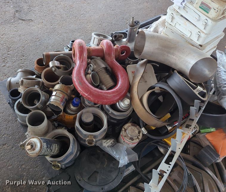 image for item LY9346 (16) pallets of tools