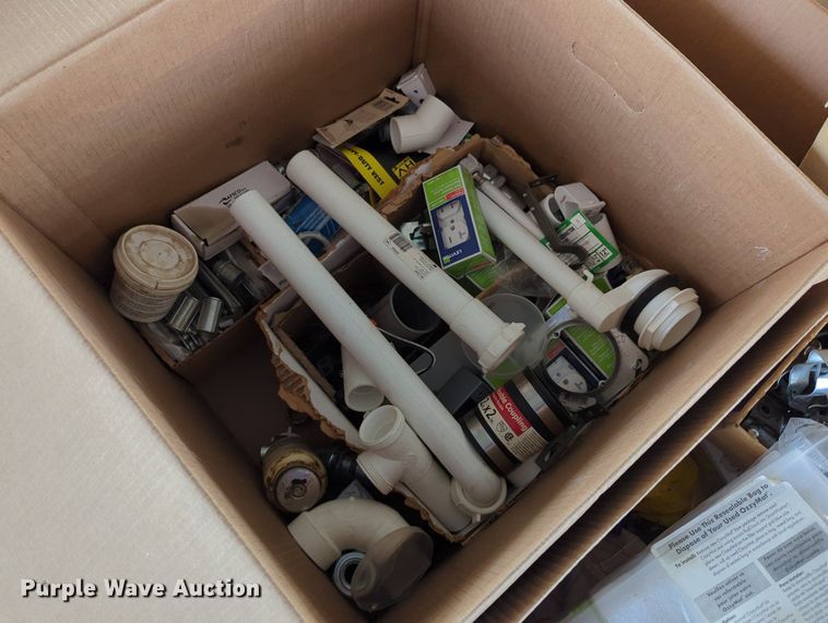 image for item LY9346 (16) pallets of tools