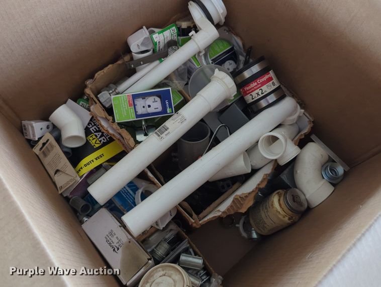 image for item LY9346 (16) pallets of tools