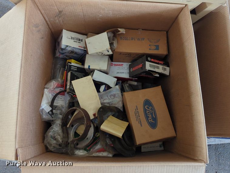 image for item LY9346 (16) pallets of tools