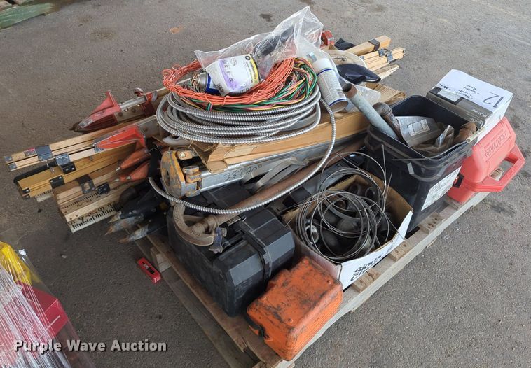 image for item LY9346 (16) pallets of tools