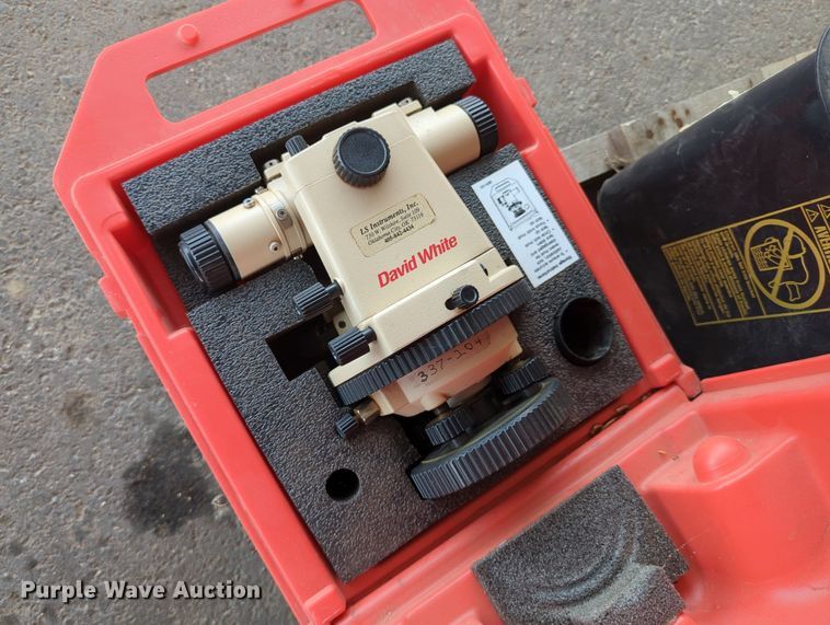 image for item LY9346 (16) pallets of tools