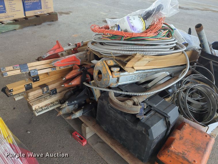 image for item LY9346 (16) pallets of tools