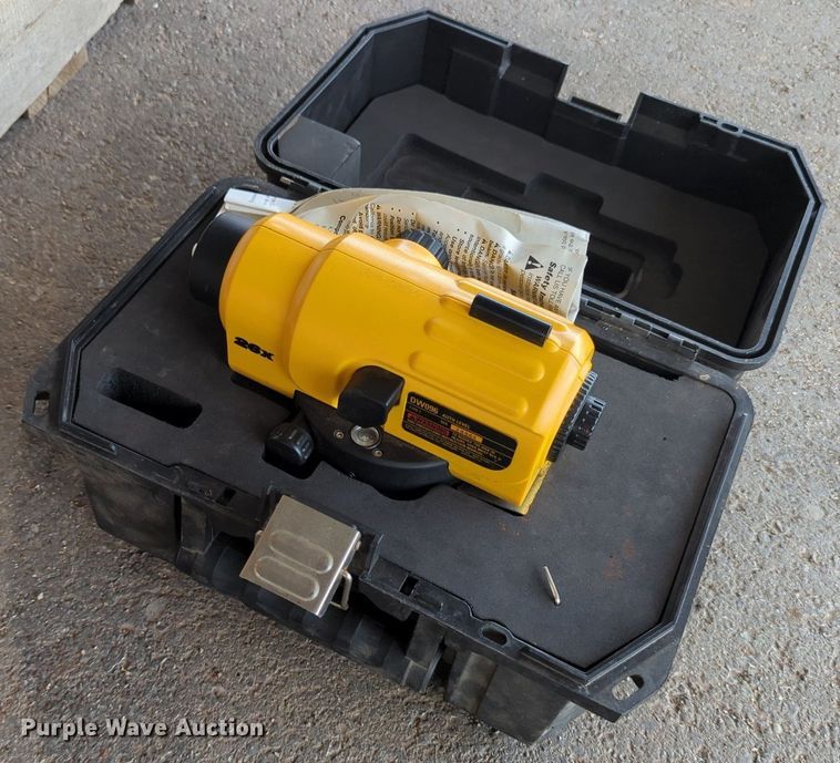 image for item LY9346 (16) pallets of tools