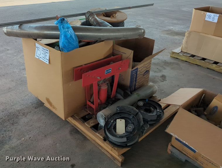 image for item LY9346 (16) pallets of tools