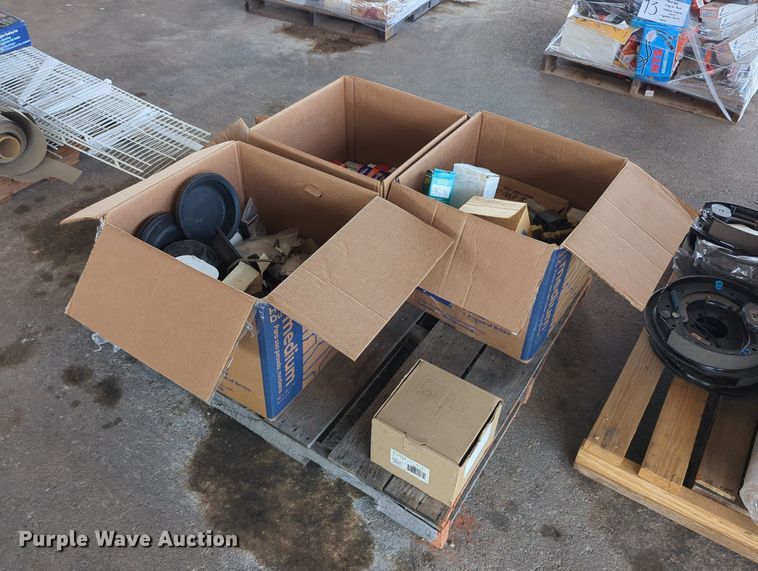 image for item LY9346 (16) pallets of tools