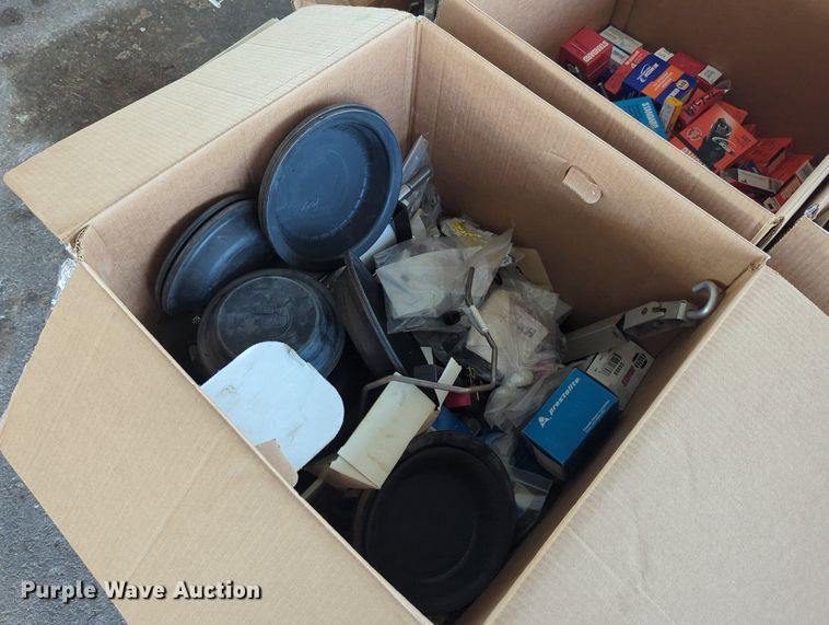 image for item LY9346 (16) pallets of tools