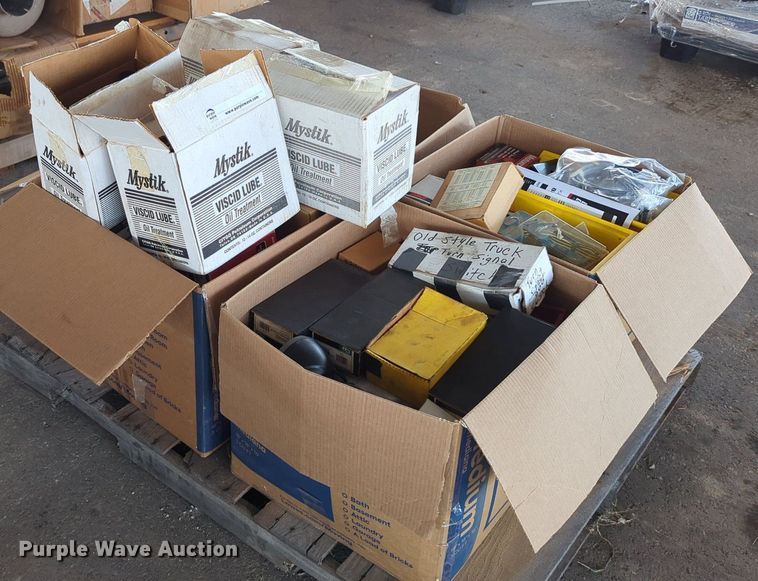 image for item LY9346 (16) pallets of tools