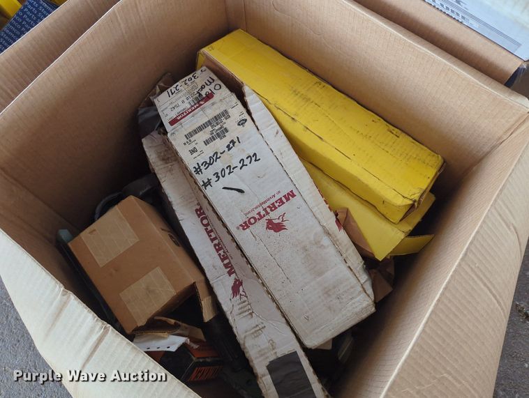 image for item LY9346 (16) pallets of tools