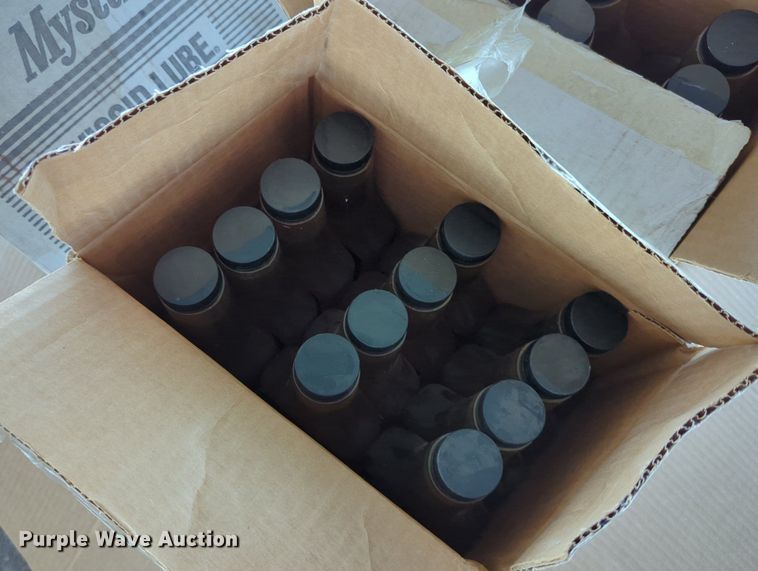 image for item LY9346 (16) pallets of tools