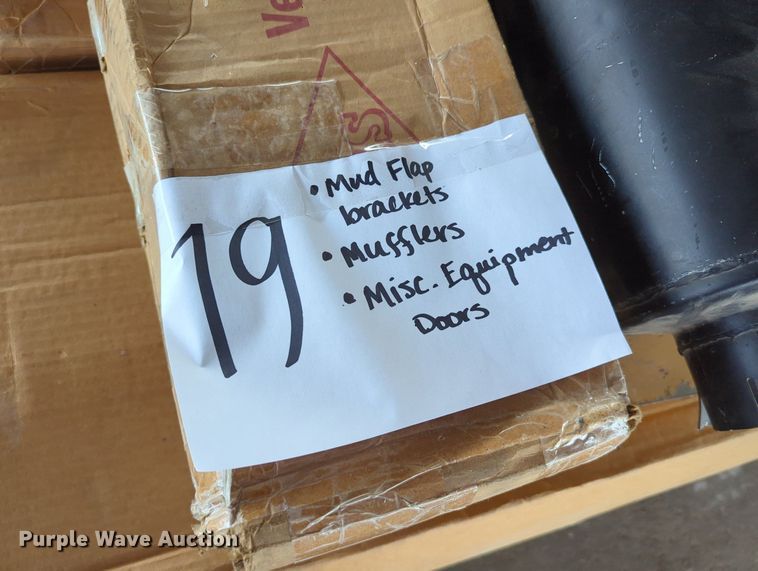 image for item LY9346 (16) pallets of tools