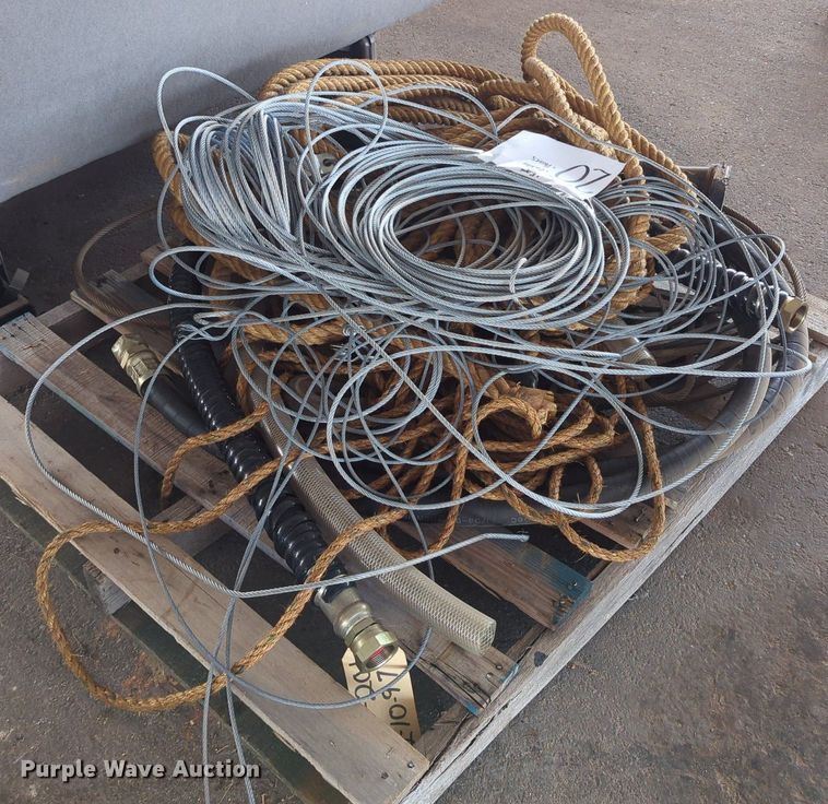 image for item LY9346 (16) pallets of tools