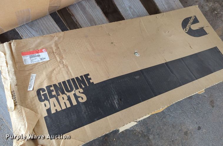 image for item LY9346 (16) pallets of tools