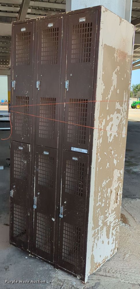 image for item LY9348 (6) lockers