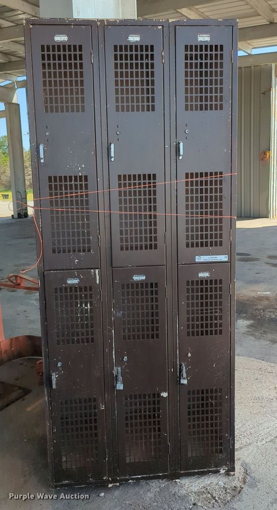 image for item LY9348 (6) lockers