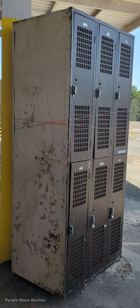 image for item LY9348 (6) lockers