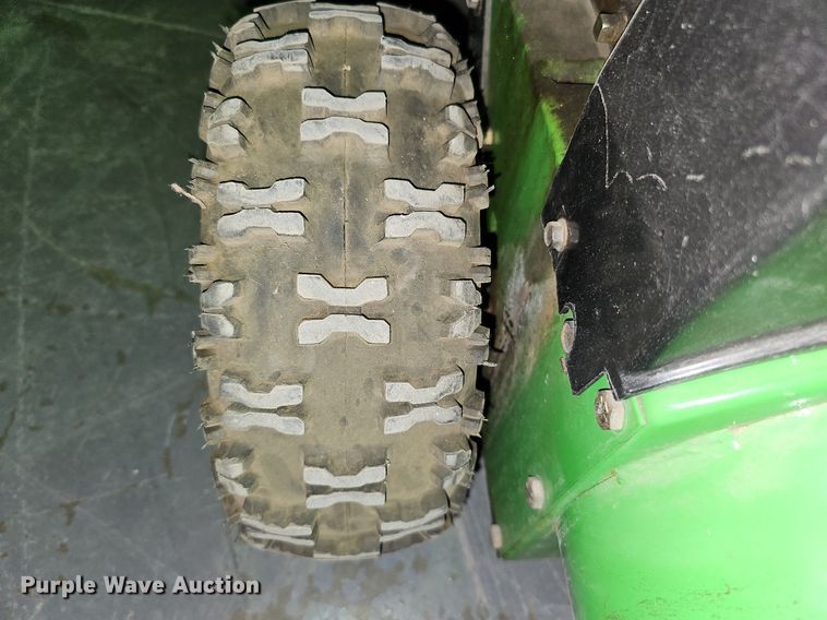 image for item ME9022 Lawn-Boy 522R  snow blower