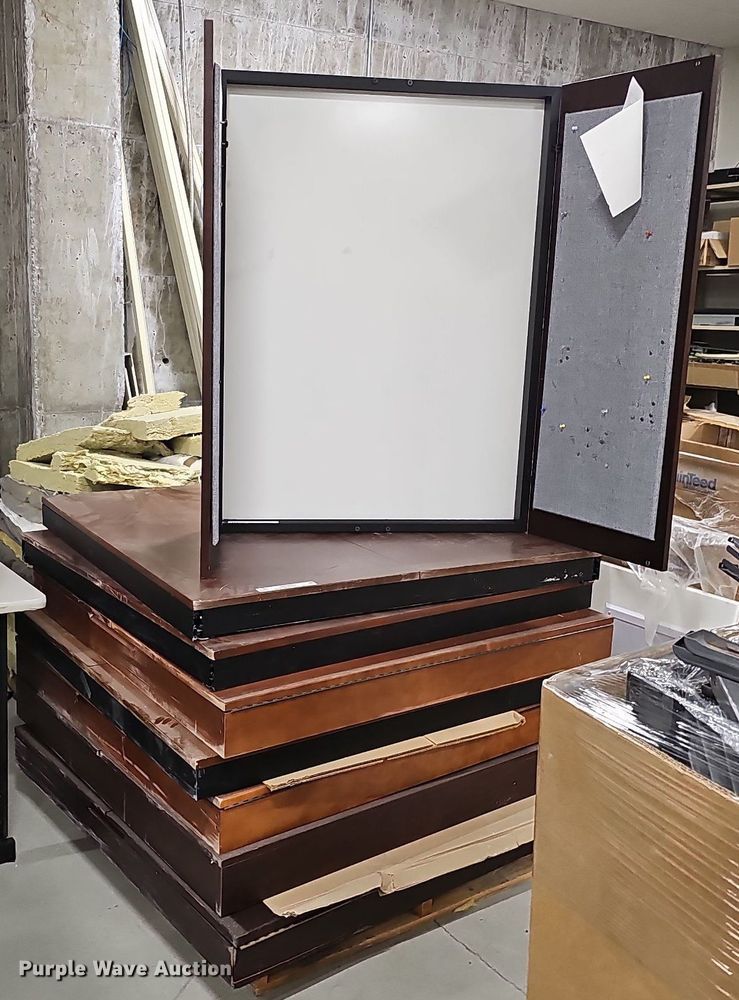 image for item ME9040 (8) white boards