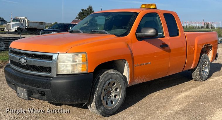 image for item MG9434 2007 Chevrolet Silverado 1500  Ext. Cab pickup truck