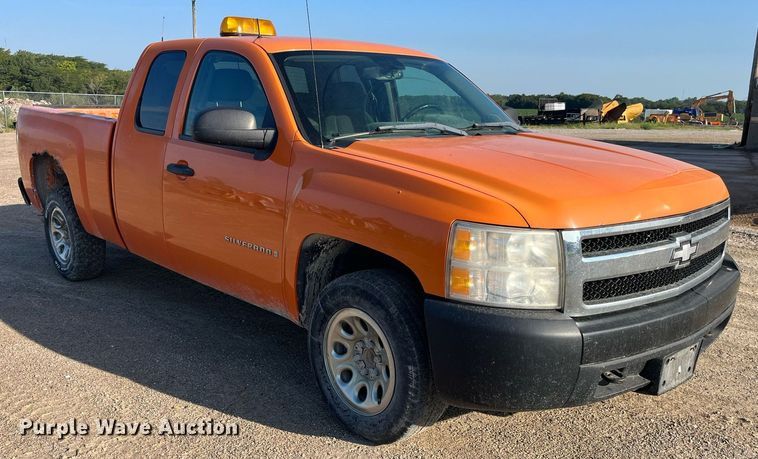 image for item MG9434 2007 Chevrolet Silverado 1500  Ext. Cab pickup truck