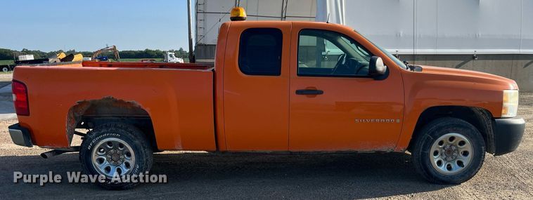 image for item MG9434 2007 Chevrolet Silverado 1500  Ext. Cab pickup truck