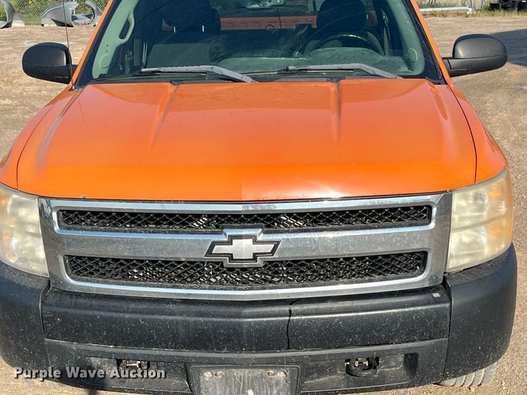 image for item MG9434 2007 Chevrolet Silverado 1500  Ext. Cab pickup truck