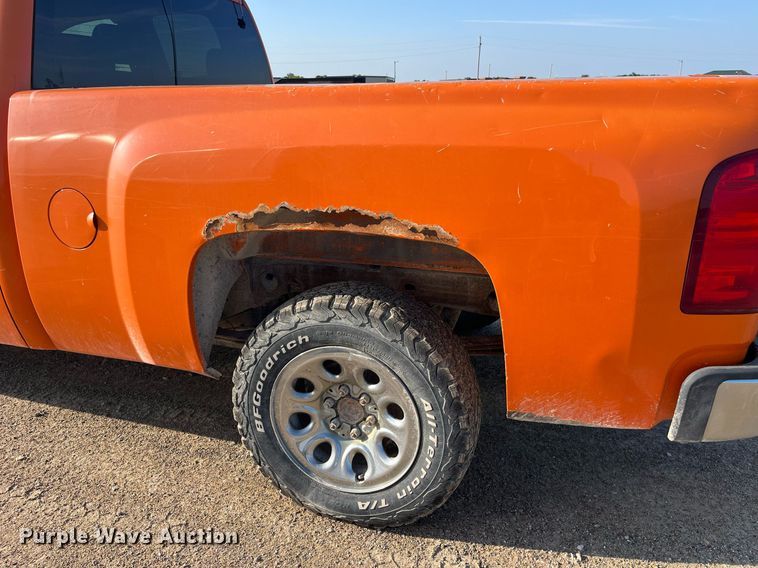 image for item MG9434 2007 Chevrolet Silverado 1500  Ext. Cab pickup truck