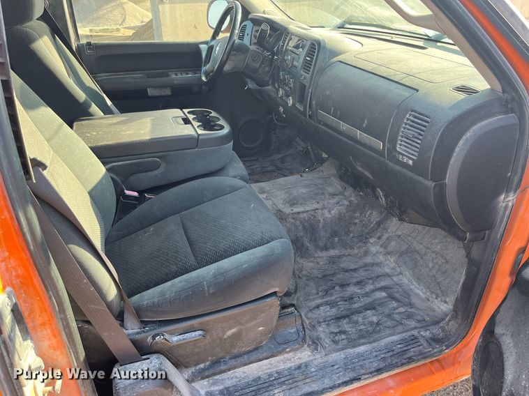 image for item MG9434 2007 Chevrolet Silverado 1500  Ext. Cab pickup truck