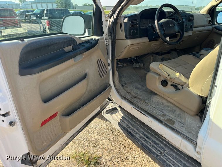 image for item MG9435 2006 Ford F250 Super Duty XLT  SuperCab pickup truck