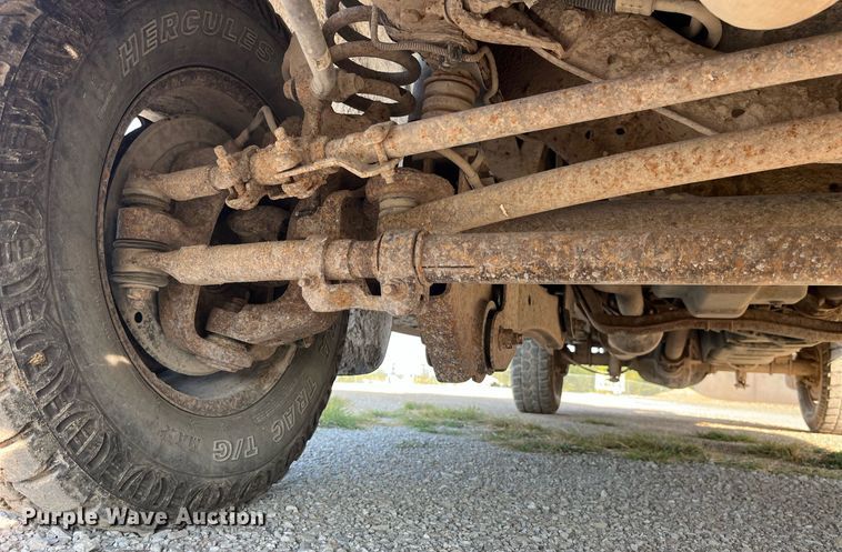 image for item MG9435 2006 Ford F250 Super Duty XLT  SuperCab pickup truck