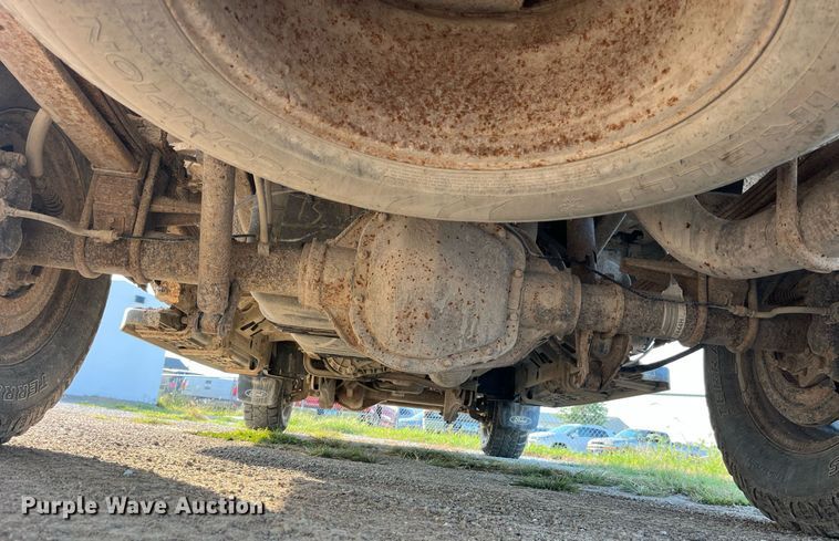 image for item MG9435 2006 Ford F250 Super Duty XLT  SuperCab pickup truck