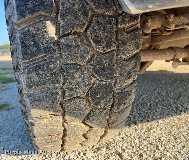 image for item MG9435 2006 Ford F250 Super Duty XLT  SuperCab pickup truck