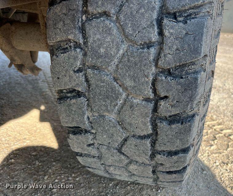 image for item MG9435 2006 Ford F250 Super Duty XLT  SuperCab pickup truck