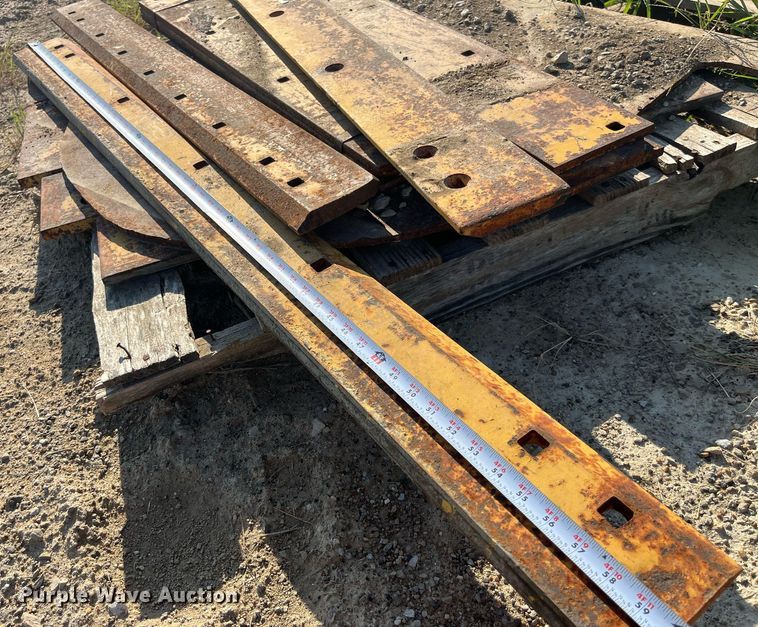 image for item MG9438 Approximately 24 cutting edges