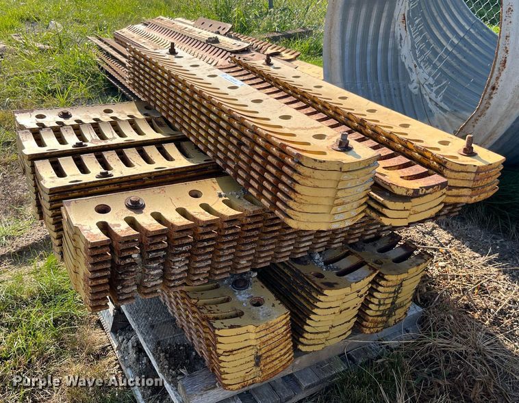 image for item MG9439 Approximately 87 cutting edges