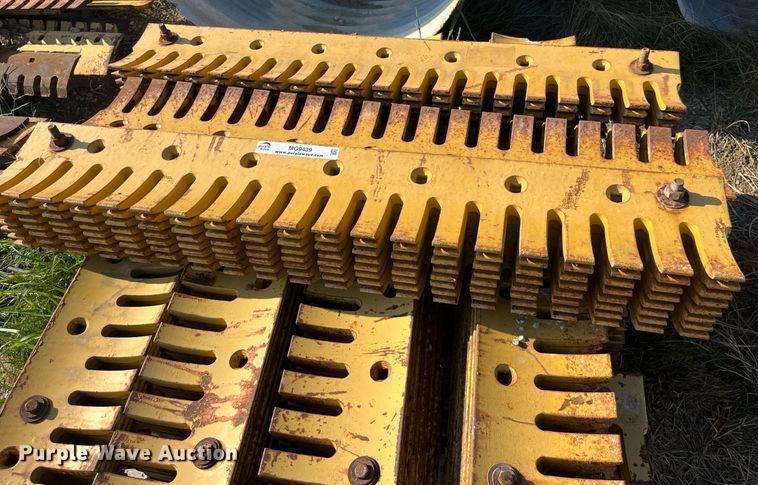 image for item MG9439 Approximately 87 cutting edges