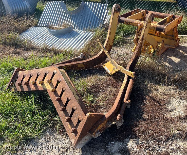 image for item MG9442 Balderson BL012  mid-mount scarifier