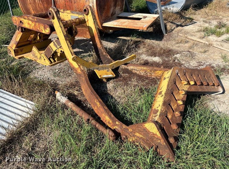 image for item MG9442 Balderson BL012  mid-mount scarifier